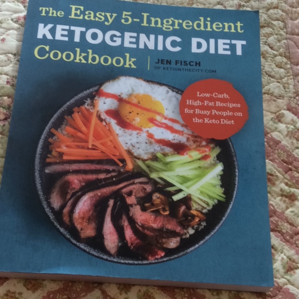 BOGO $2/5. 3/6. 4/7. 5/8  Easy 5- ingredient Ketogenic Diet Cookbook